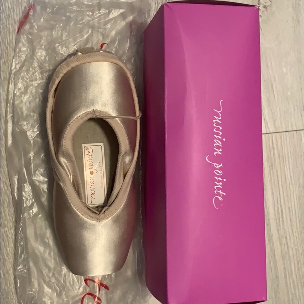 Russian Pointe- Brava